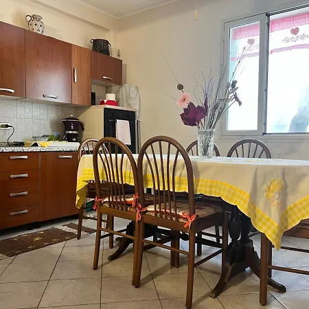 Myhouse 1 - Le Meraviglie Di - 7 Minuti Humanitas Aeroporto Apartment